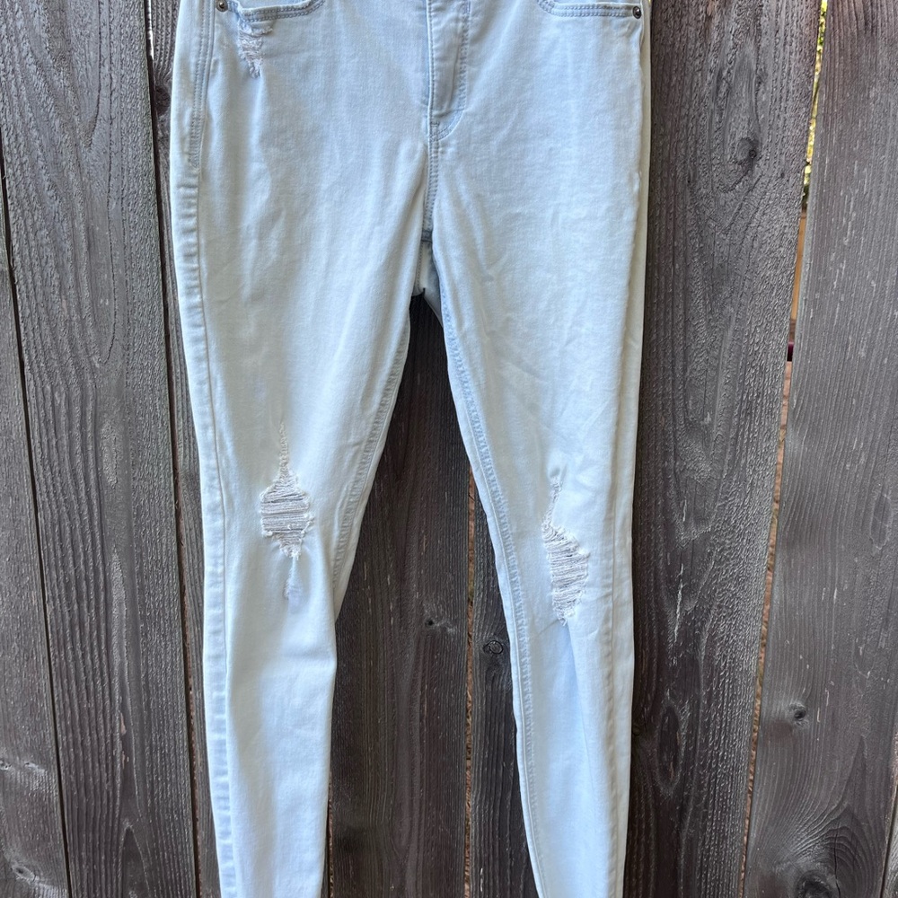 Light Blue Distressed Women's Jeans